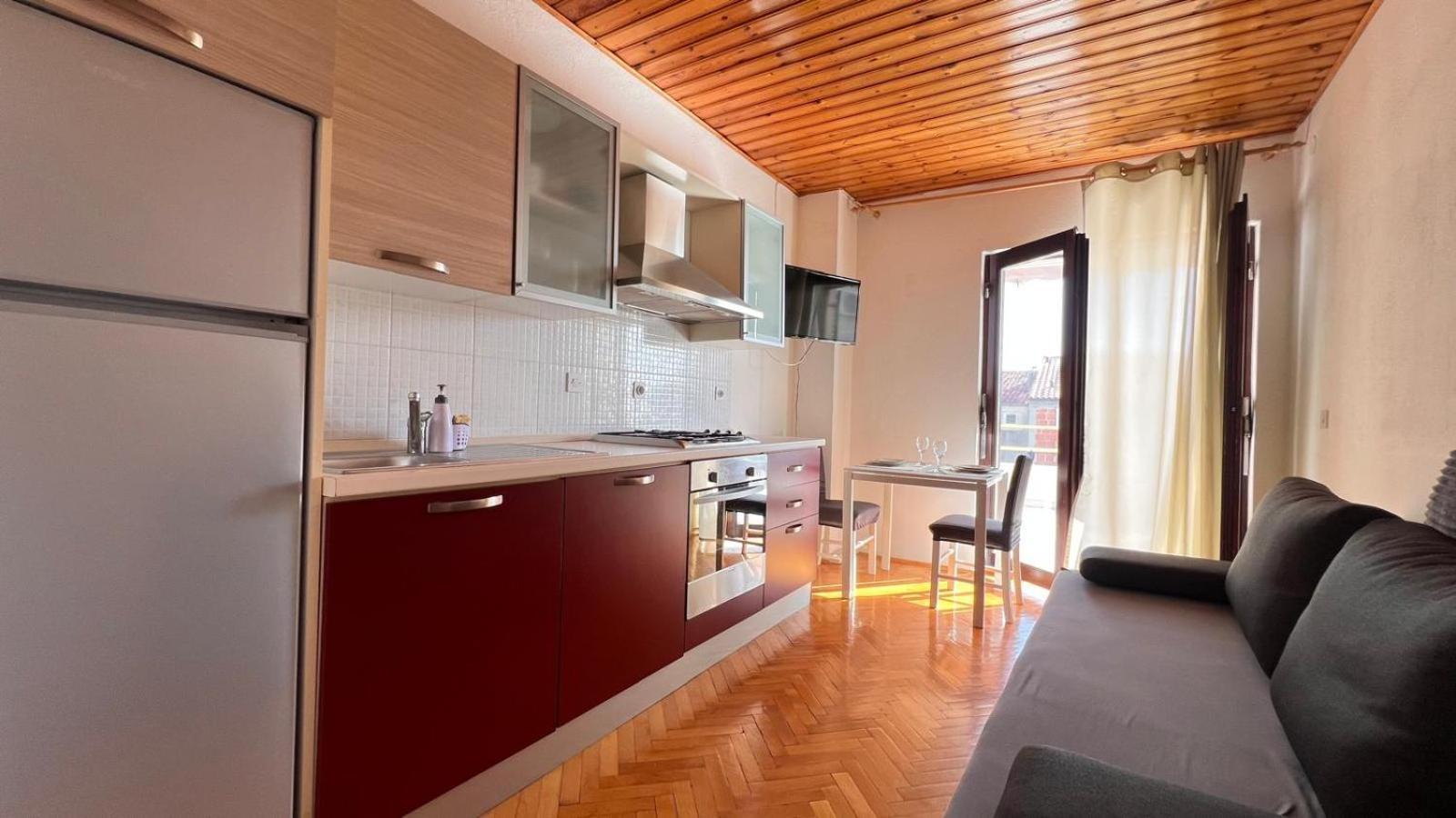 Apartment Kuba Makarska Eksteriør bilde